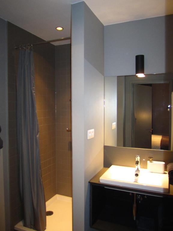 B&B A Côté du Cinquantenaire Etterbeek Habitación foto